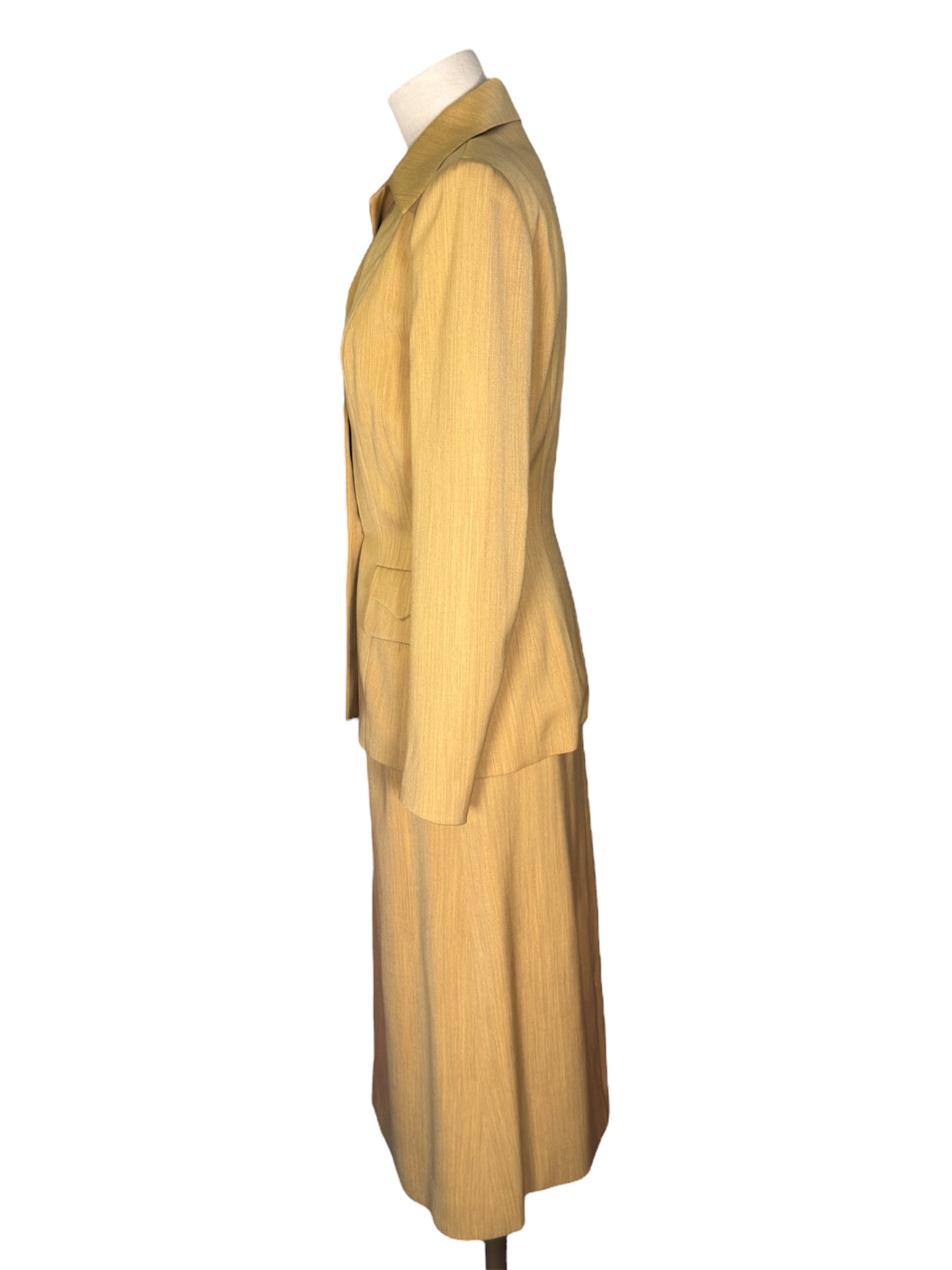 1940s Macy's Kansas City Yellow-Green Raw Silk Two Piece Skirt Suit