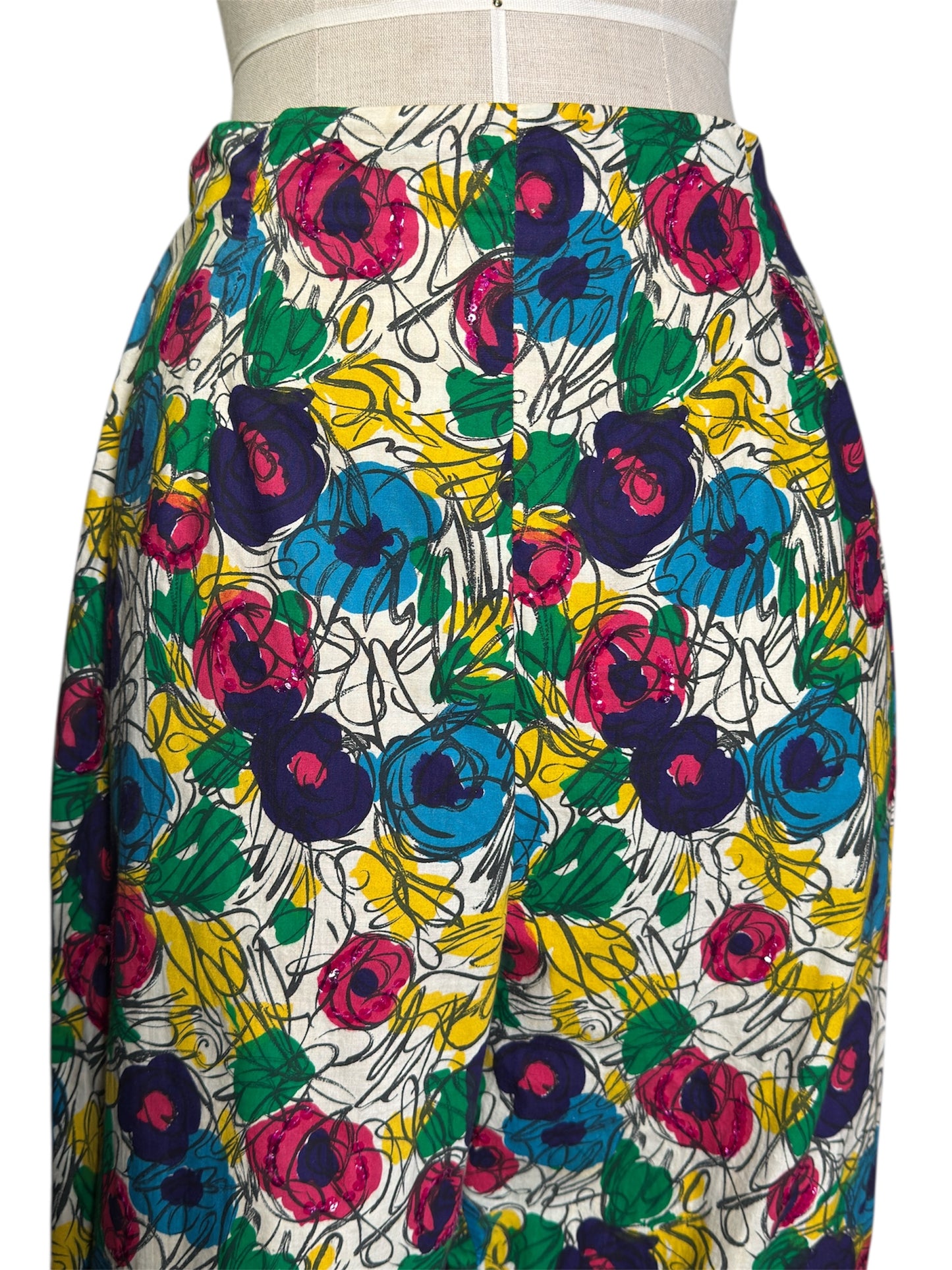 1950s High Waisted Floral Print Sequined Capri Pants
