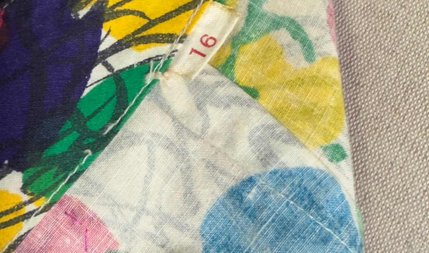 1950s High Waisted Floral Print Sequined Capri Pants