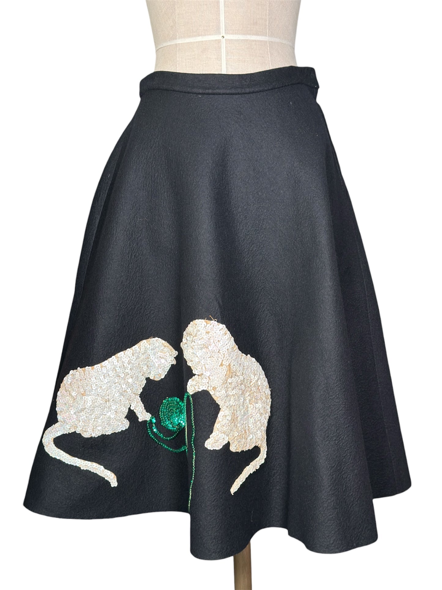 1950s Joan Rafferty Black Wool Circle Skirt With Sequin Cat Appliqué