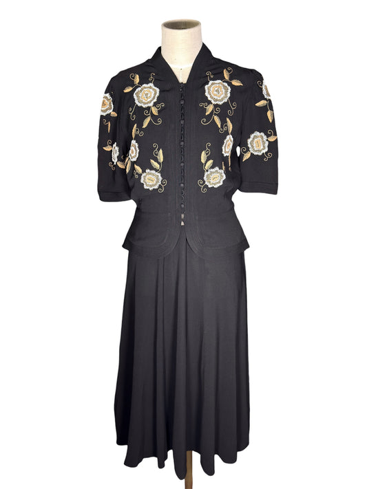 1940s Jeanne Lanvin Crepe Jacket And Dress Set With Embroidered Floral Motif