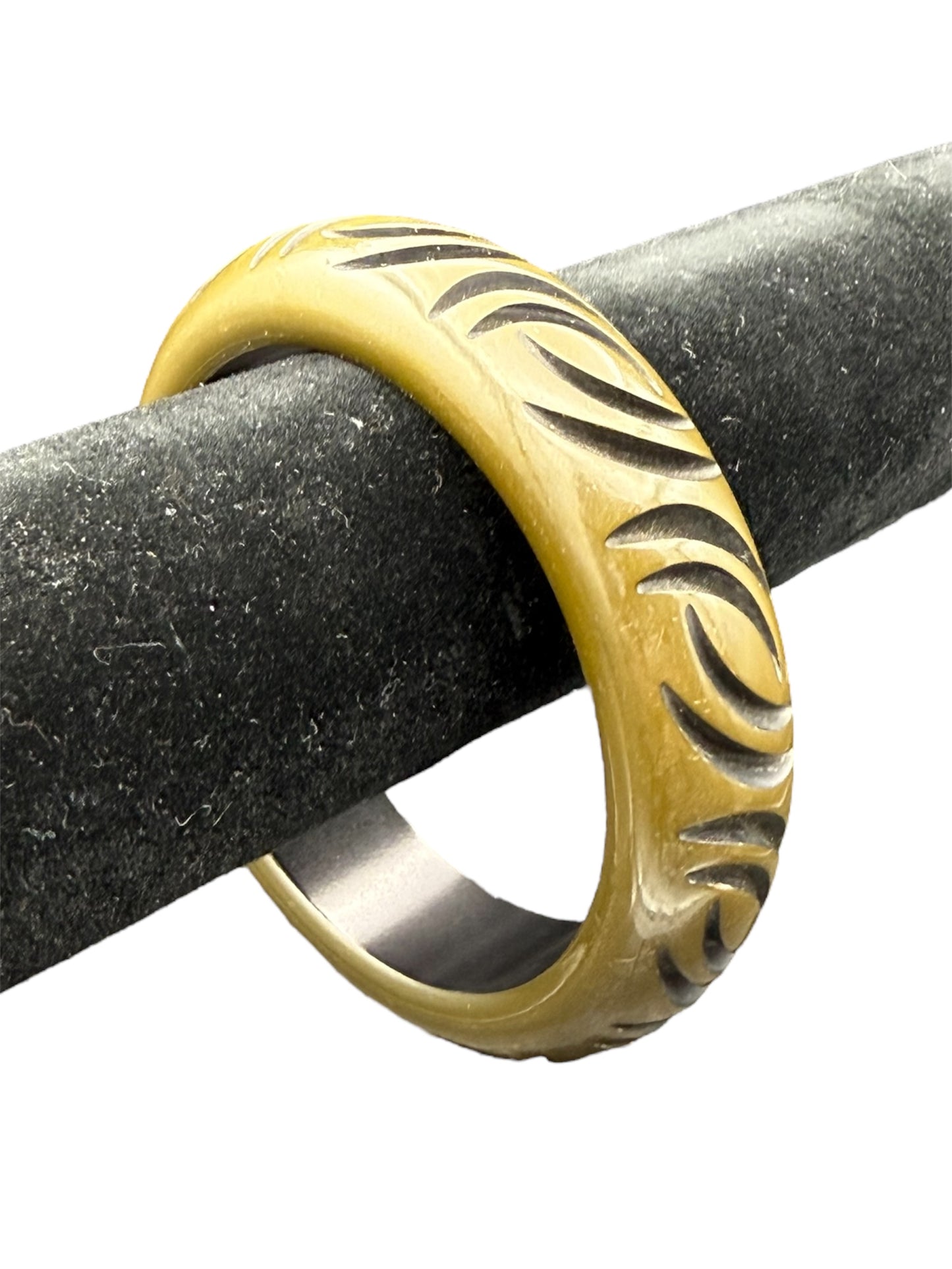 Bakelite Bangle Carved Green
