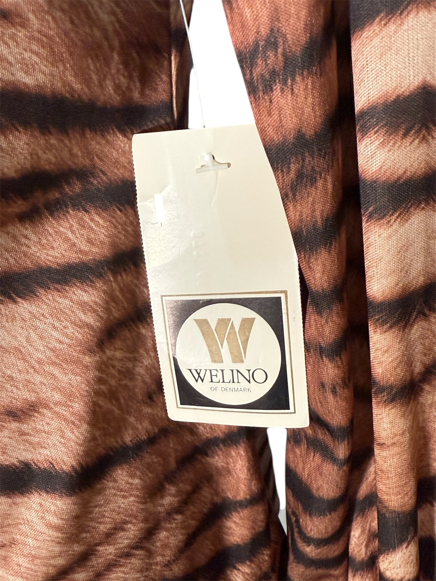 70s Welino Tiger Print Disco Shirt