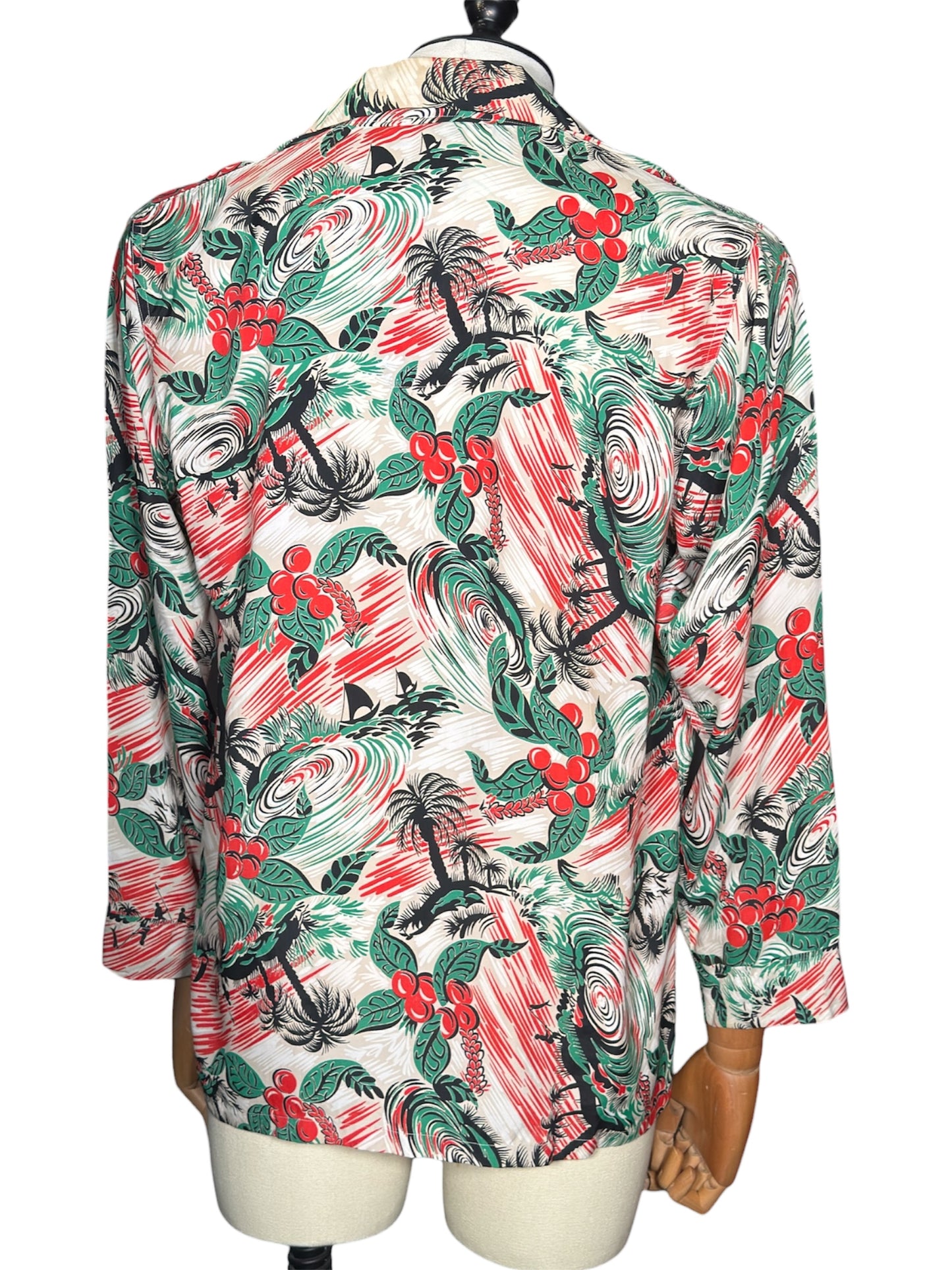 1940s Del Monte Designs By Enro Rayon Hawaiian Print Shirt