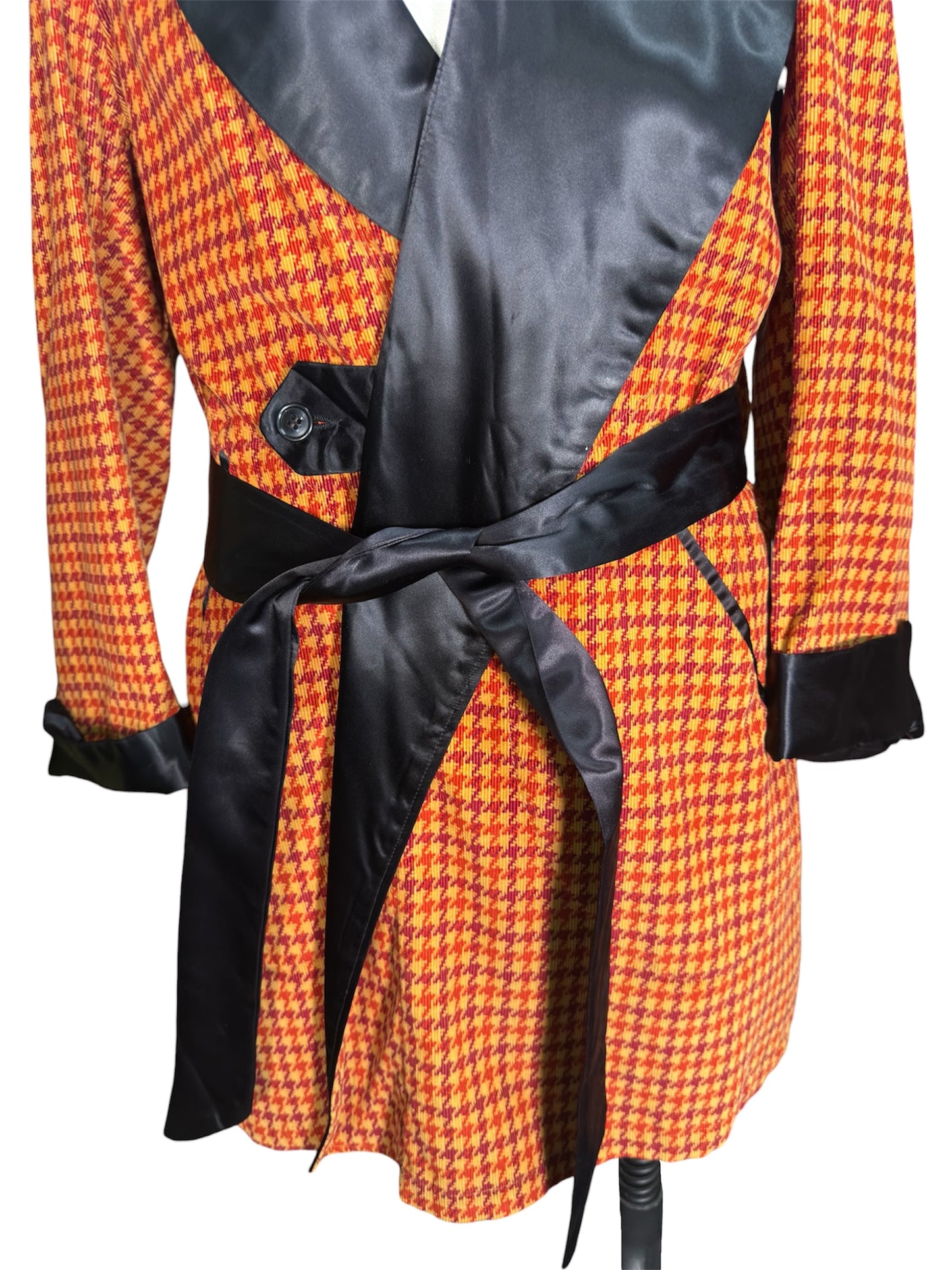 1950s Houndstooth Print Smoking Jacket