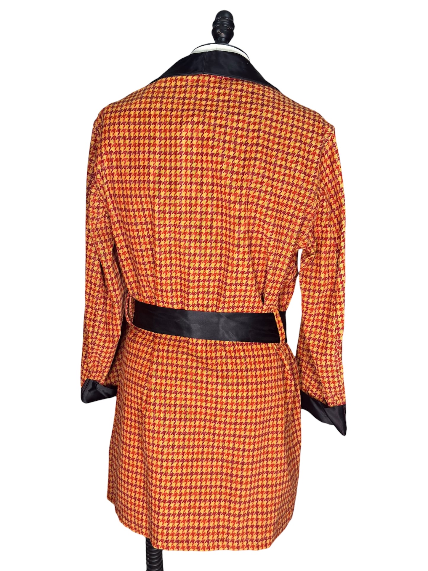 1950s Houndstooth Print Smoking Jacket