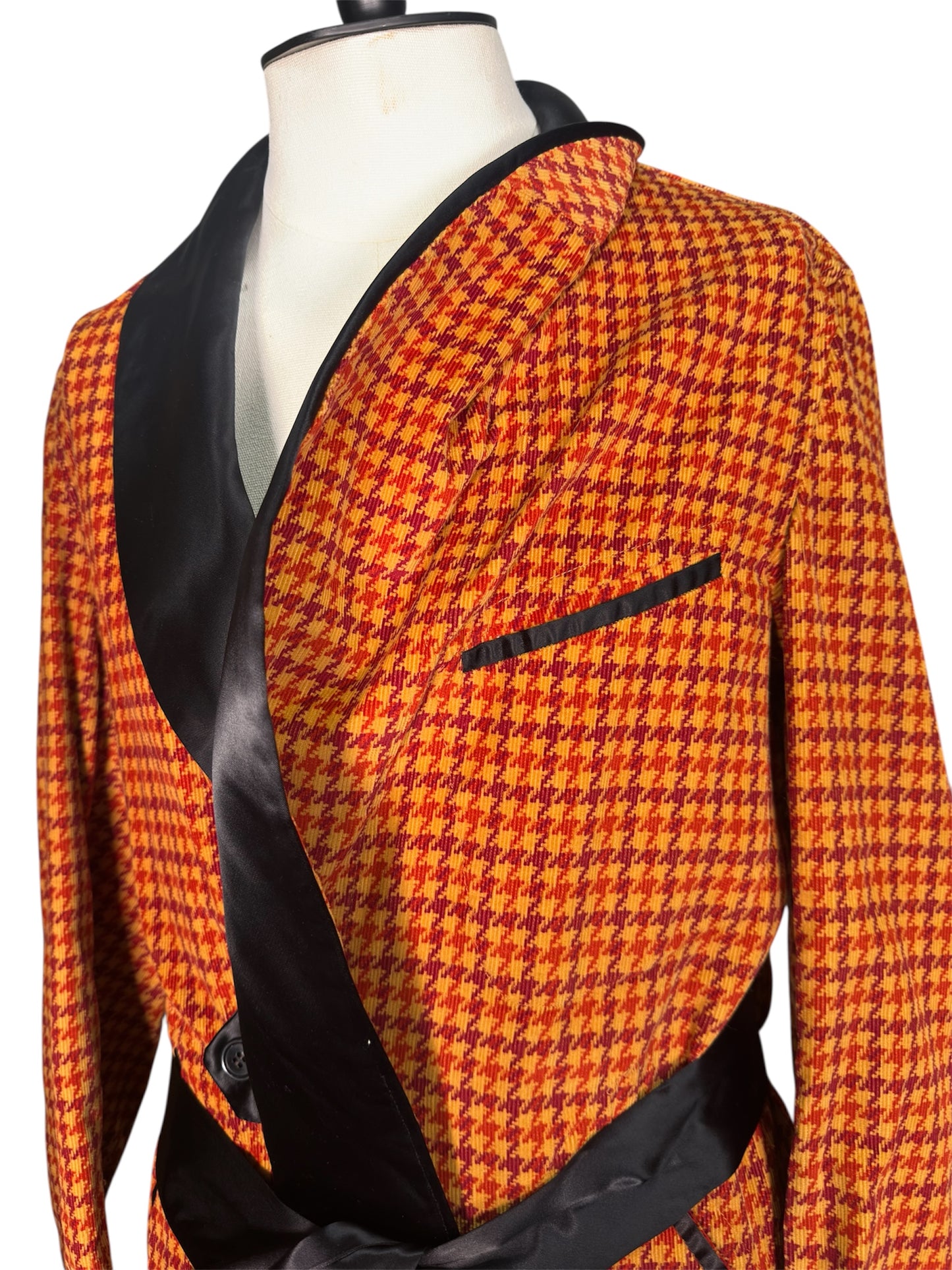 1950s Houndstooth Print Smoking Jacket